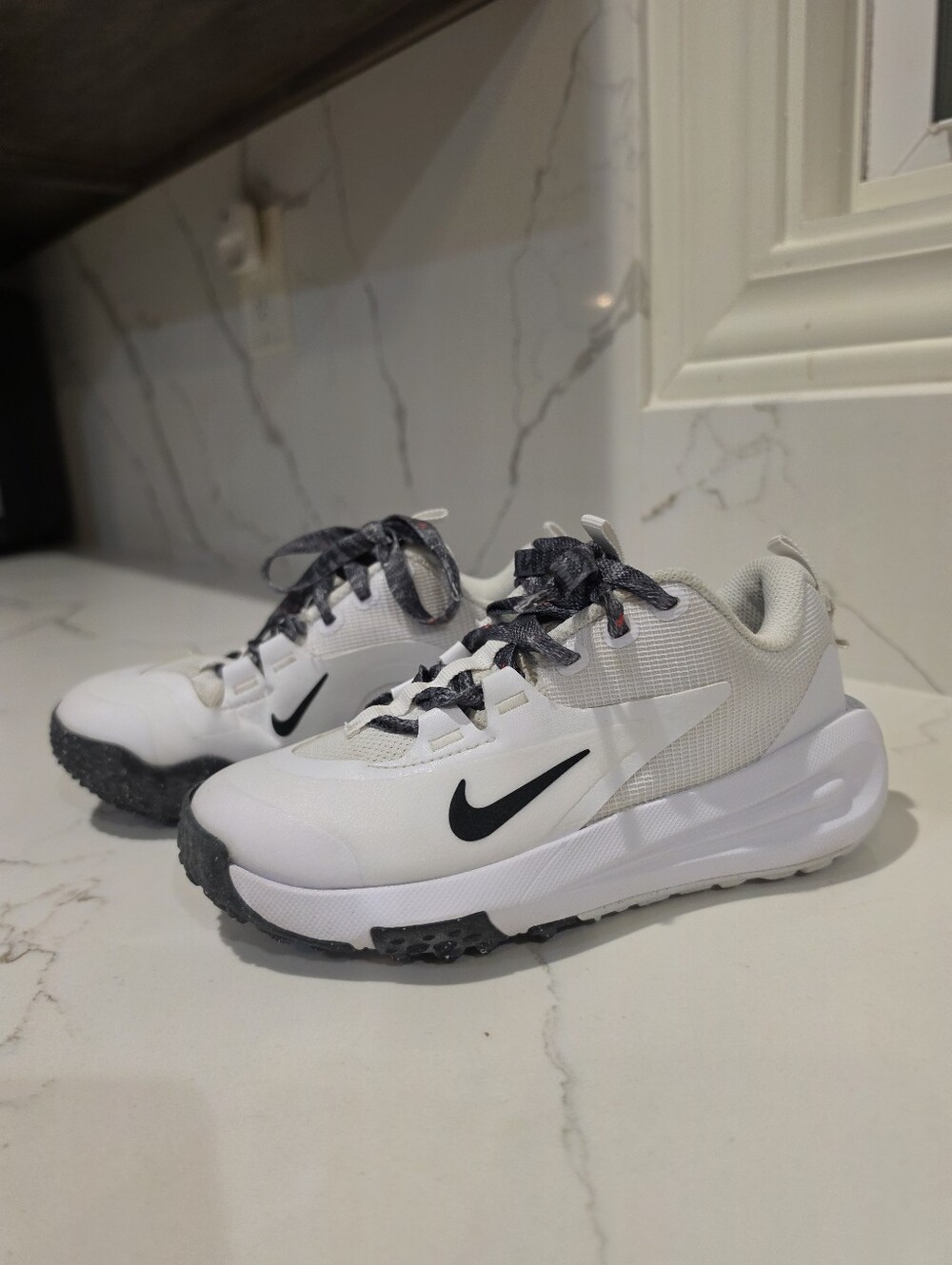 Nike Multi-Turf Baseball Softball Cleats White Black Size 3Y HM8856-100